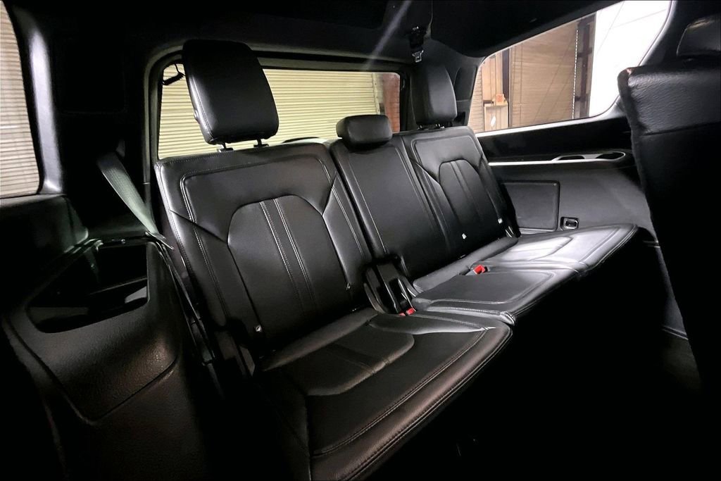 Certified 2018 Ford Expedition Limited w/ Driver Assistance Package RWD image 23