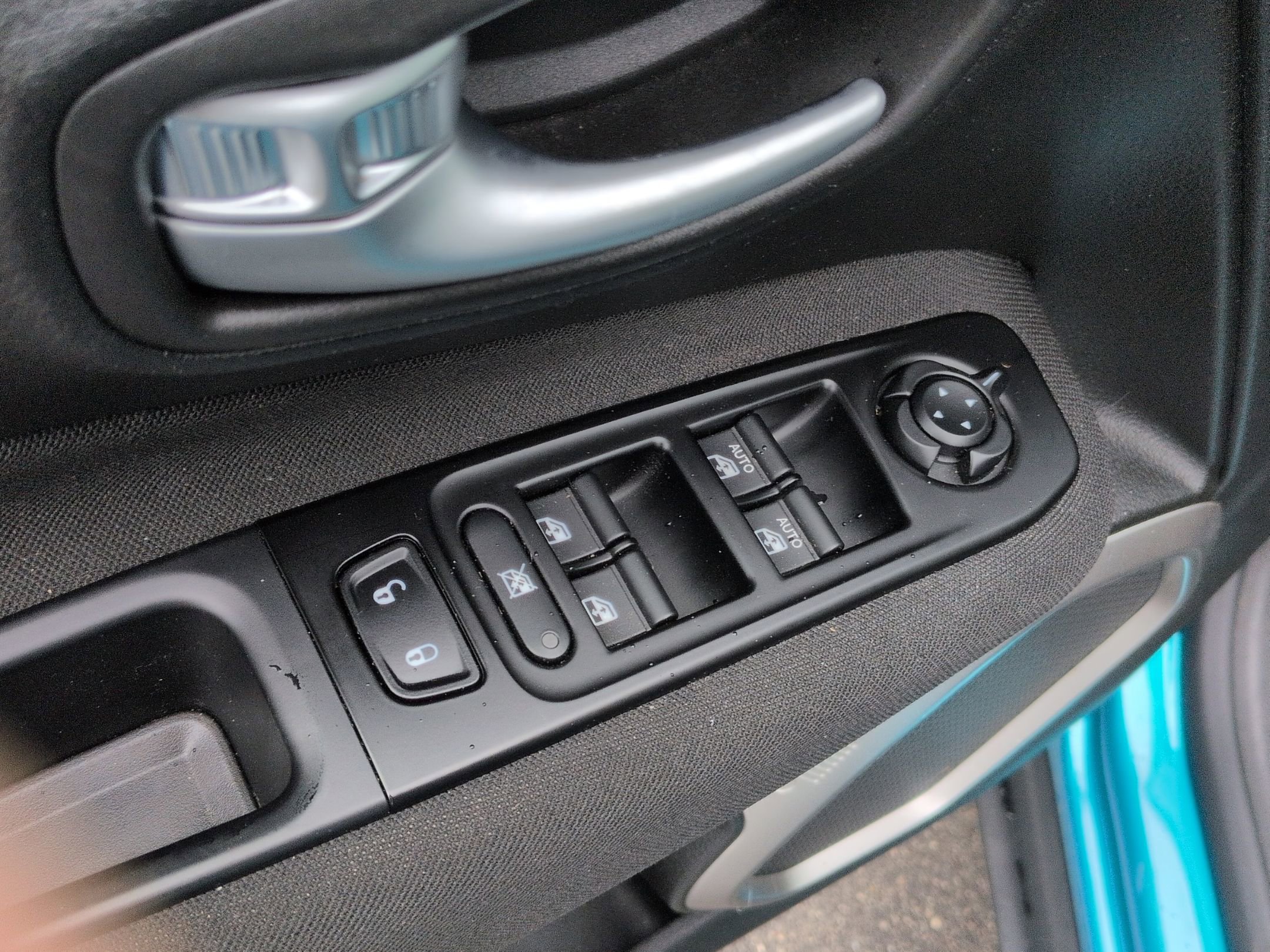 Used 2021 Jeep Renegade Latitude w/ Luxury Group II AWD/4WD image 14