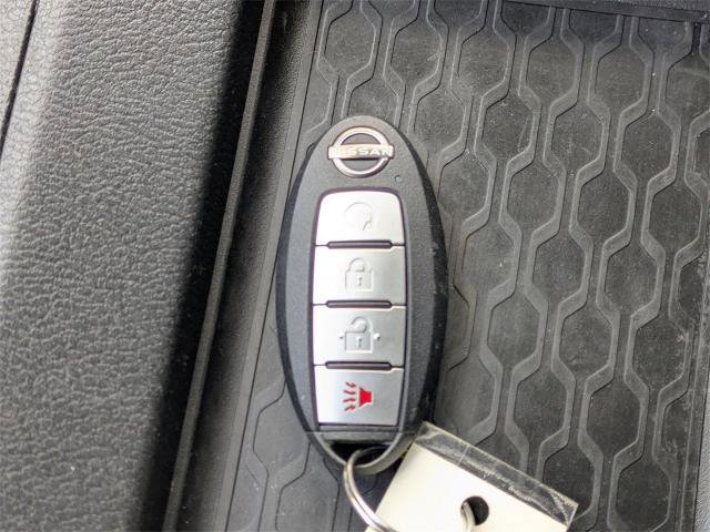 Used 2023 Nissan Frontier PRO-4X w/ Technology Package image 33