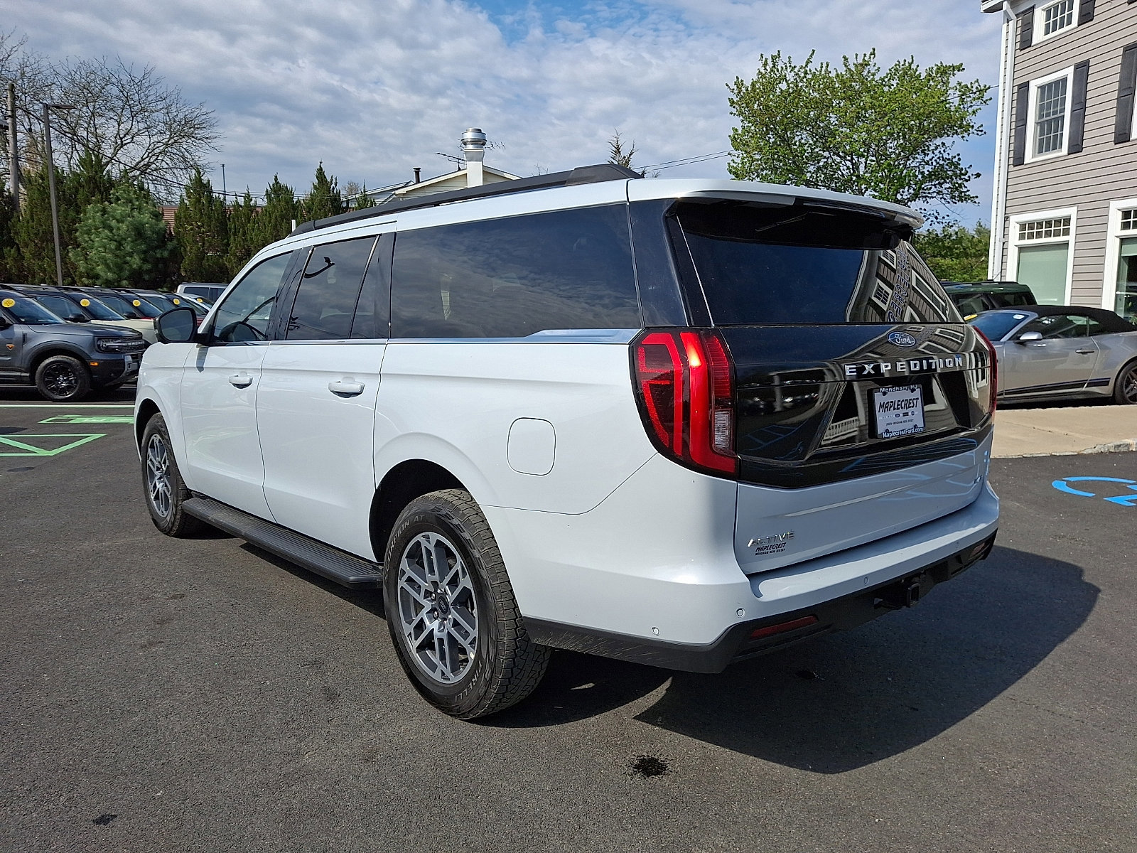 Certified 2025 Ford Expedition Max Active AWD/4WD image 3
