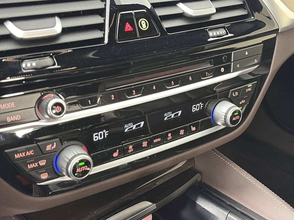 Used 2019 BMW 540i xDrive w/ M Sport Package image 21