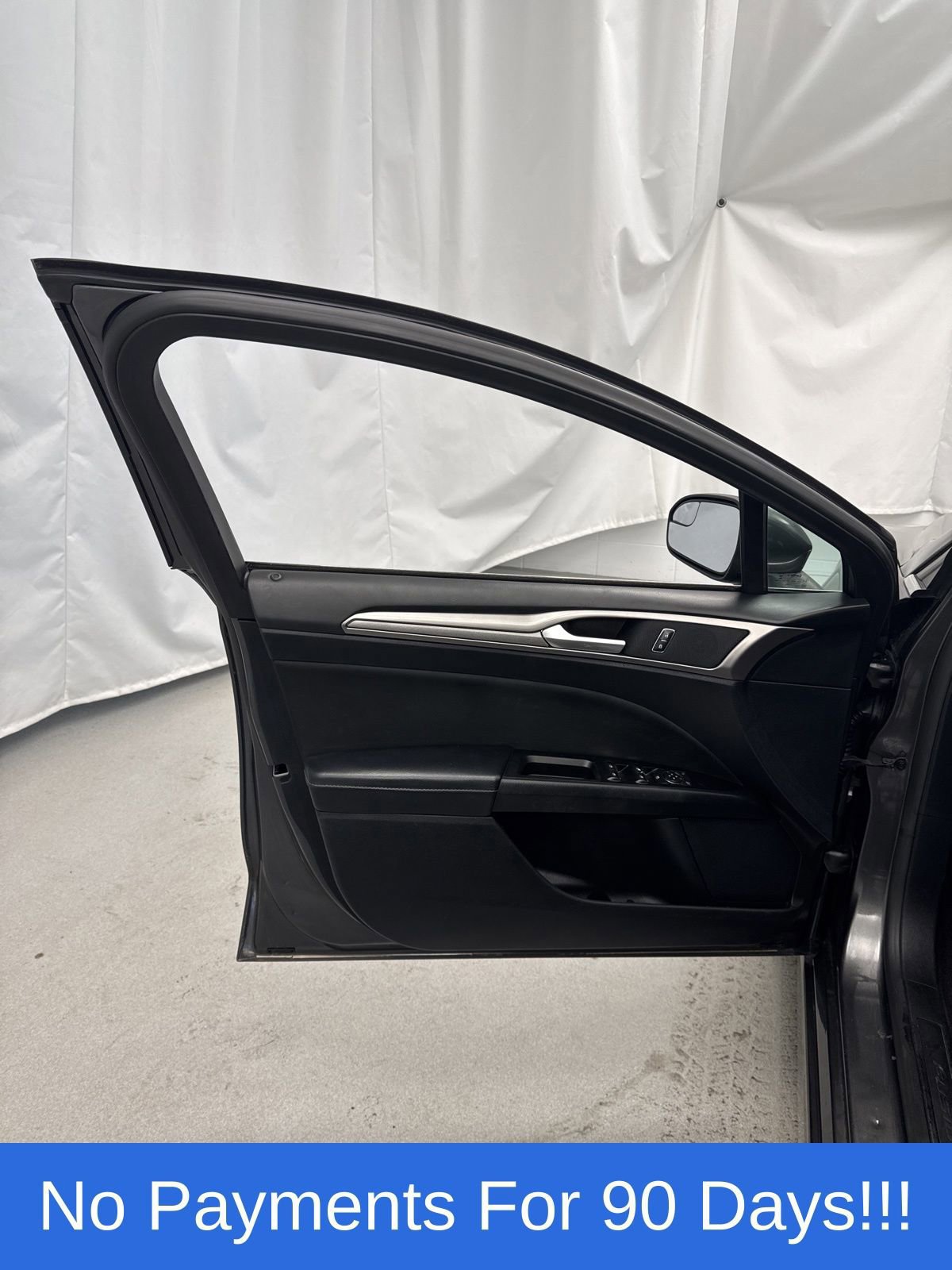 Certified 2017 Ford Fusion SE w/ Fusion SE Technology Package image 12