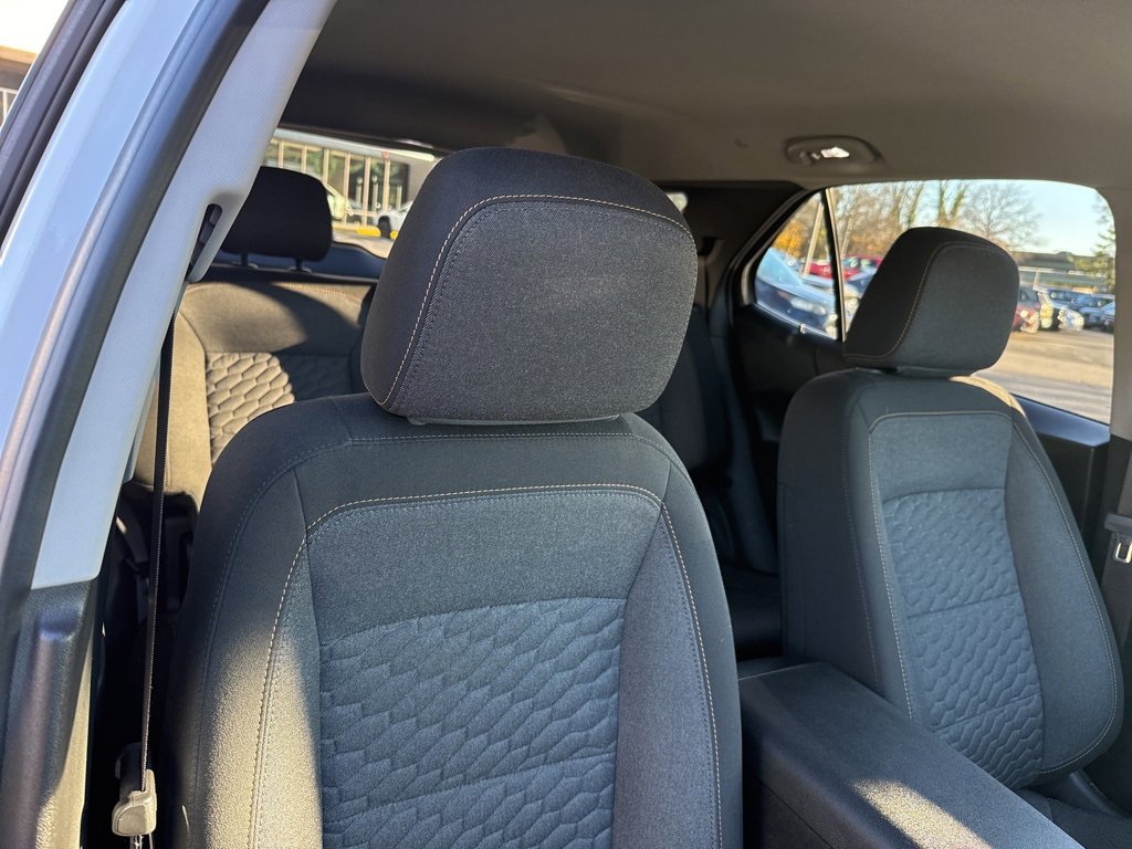 Used 2021 Chevrolet Equinox LT image 31