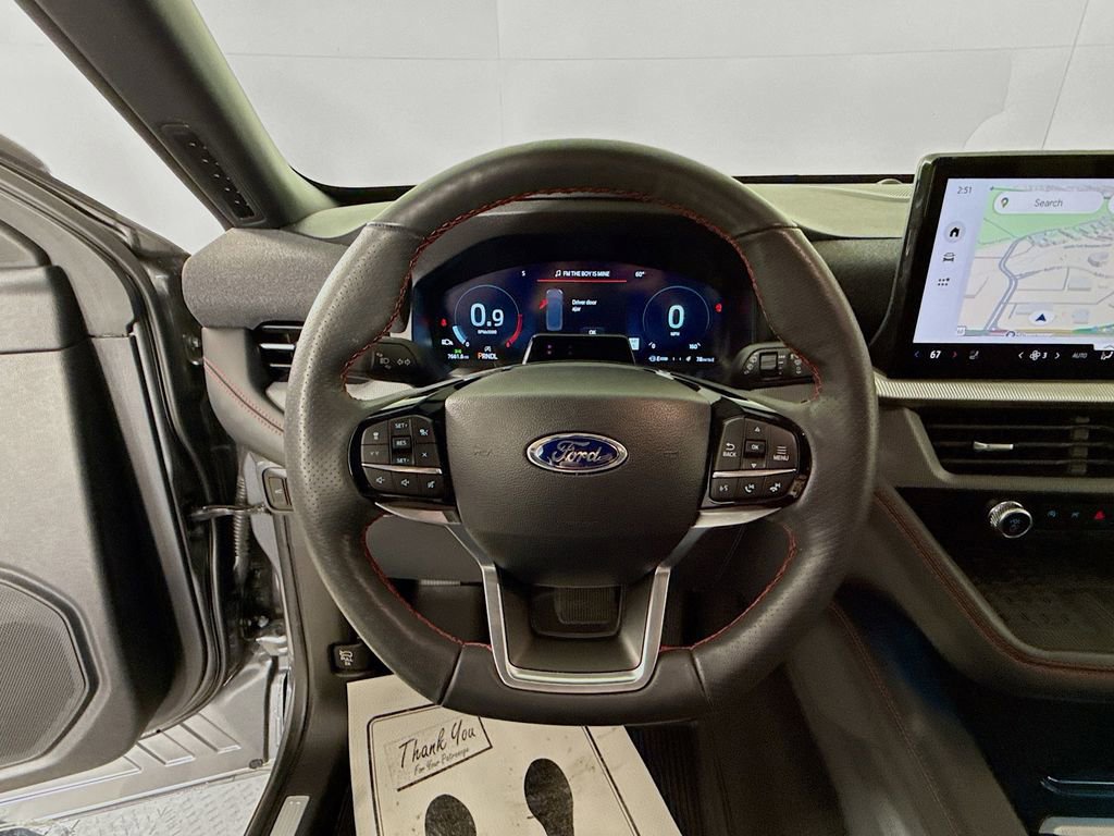 Certified 2025 Ford Explorer ST-Line w/ Premium Package image 16