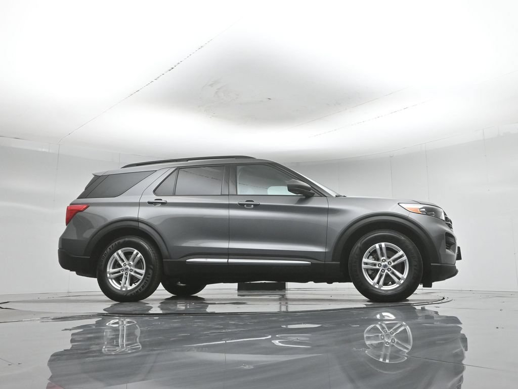 Certified 2021 Ford Explorer XLT RWD image 53