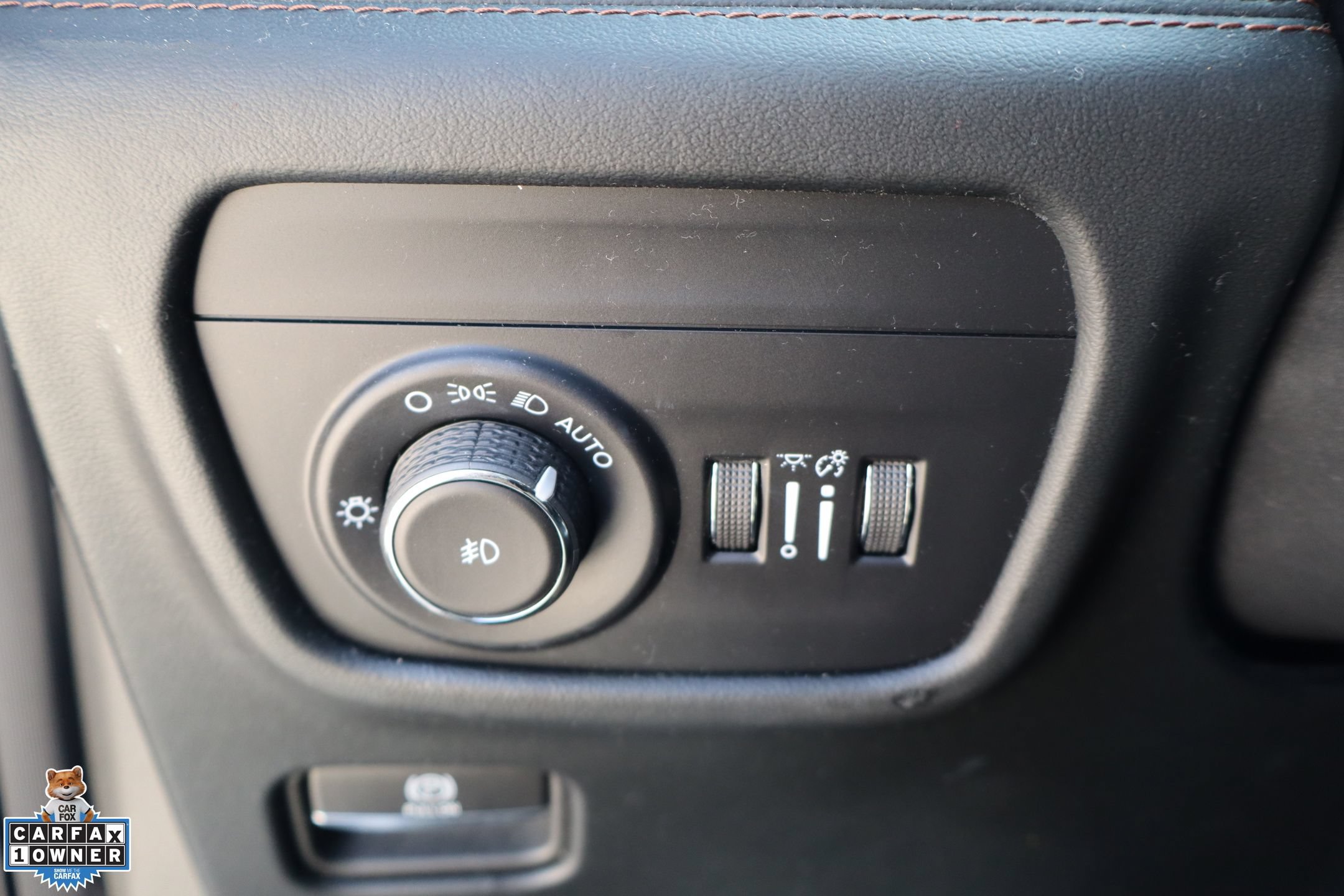 Used 2023 Jeep Grand Cherokee L Summit AWD/4WD image 15