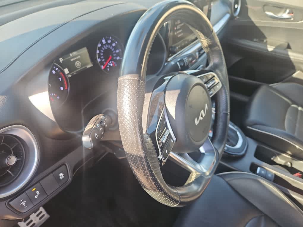 Used 2024 Kia Forte GT-Line w/ GT-Line Premium Package FWD image 9