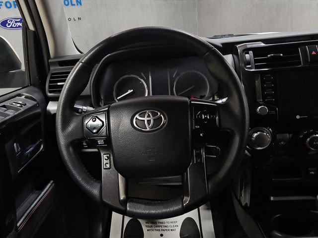 Used 2022 Toyota 4Runner TRD Off-Road Premium AWD/4WD image 14