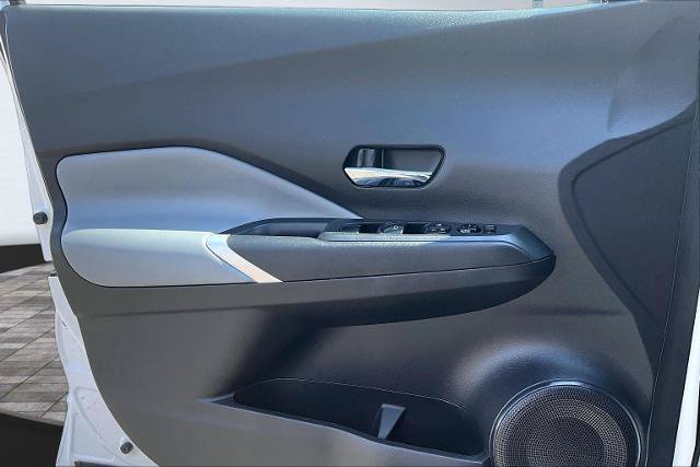 Used 2023 Nissan Kicks SR w/ SR Premium Package FWD image 23