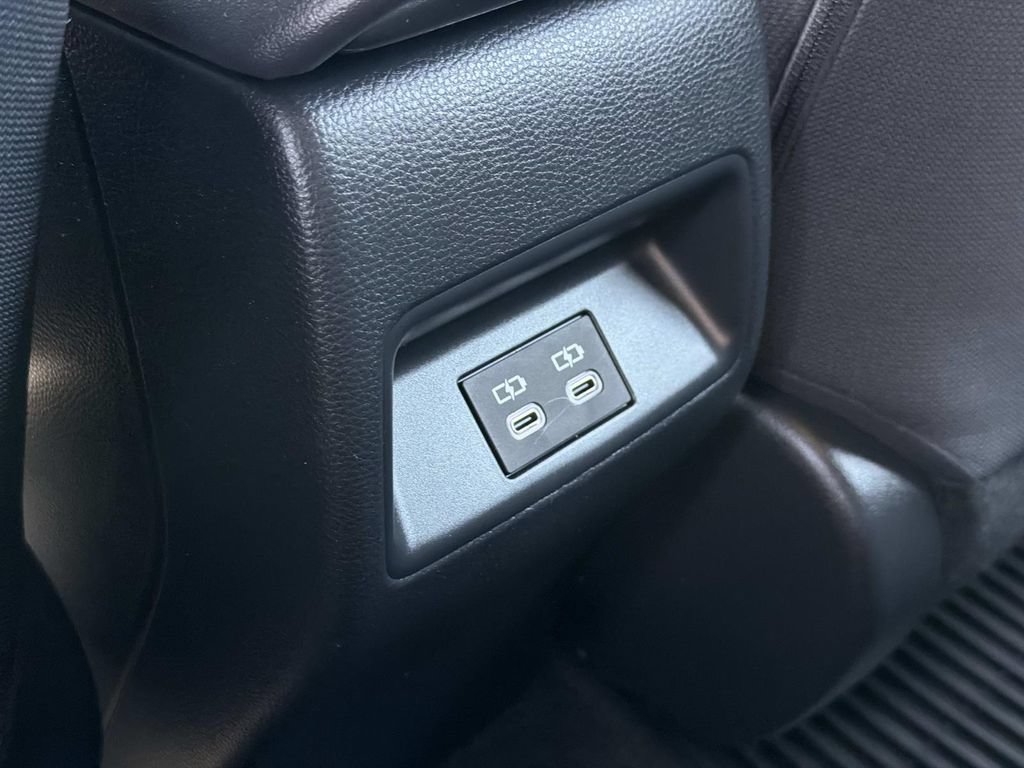 Used 2025 Toyota Corolla SE w/ SE Package FWD image 18