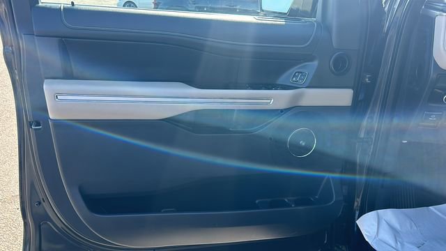 Certified 2024 Ford Expedition Max Limited RWD image 18