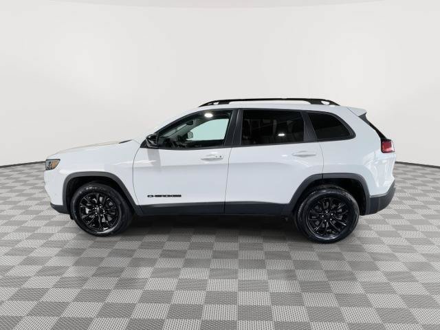 Used 2023 Jeep Cherokee Altitude Lux AWD/4WD image 2