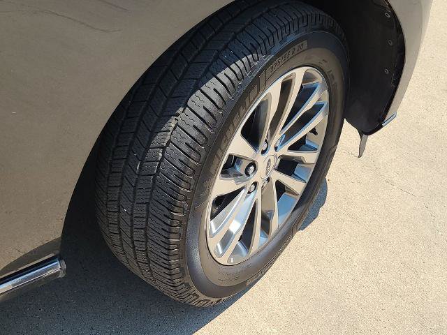Certified 2018 Ford Expedition Max Limited RWD image 8
