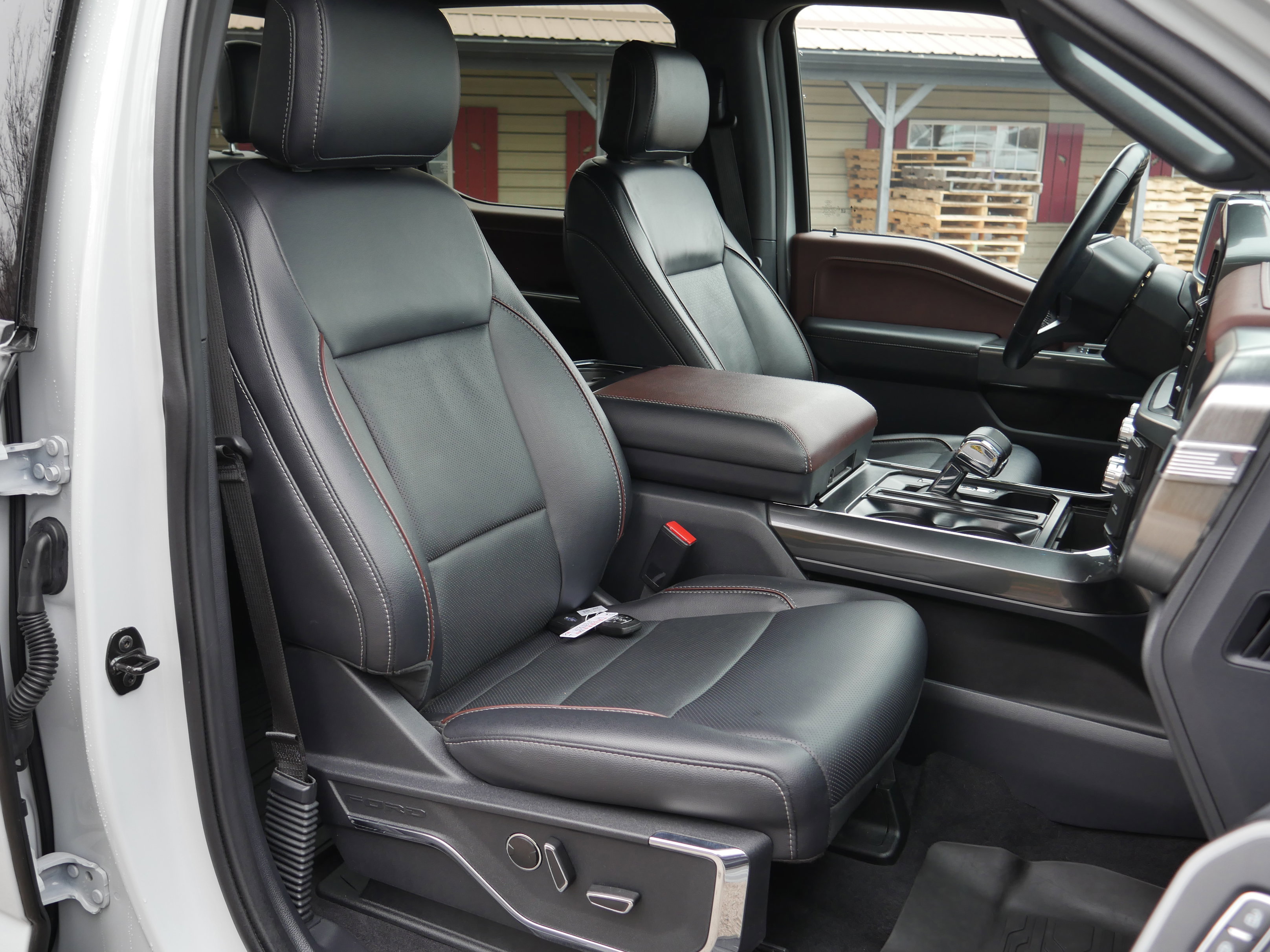 Certified 2023 Ford F150 Lariat w/ Equipment Group 502A High image 32