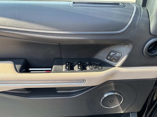 Certified 2023 Ford Expedition Limited image 21