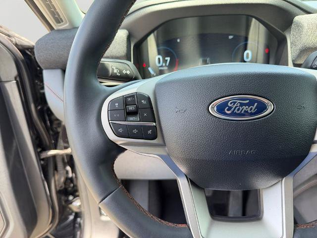 Certified 2025 Ford Explorer Active RWD image 21
