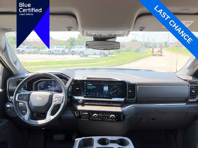 Used 2023 Chevrolet Silverado 1500 RST AWD/4WD image 31