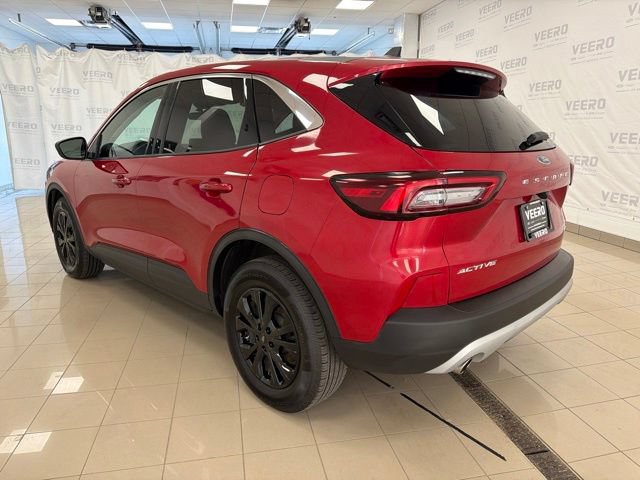 Certified 2023 Ford Escape Active AWD/4WD image 9
