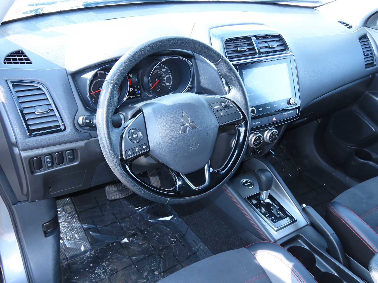 Used 2024 Mitsubishi Outlander Sport SE image 9