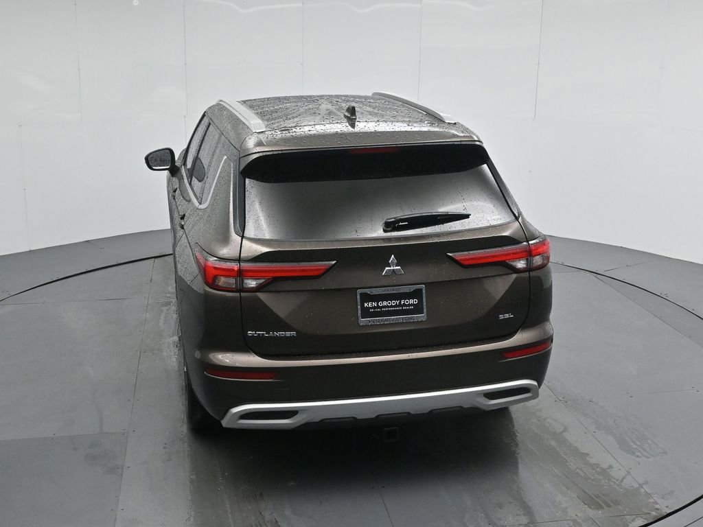 Used 2022 Mitsubishi Outlander SEL image 14