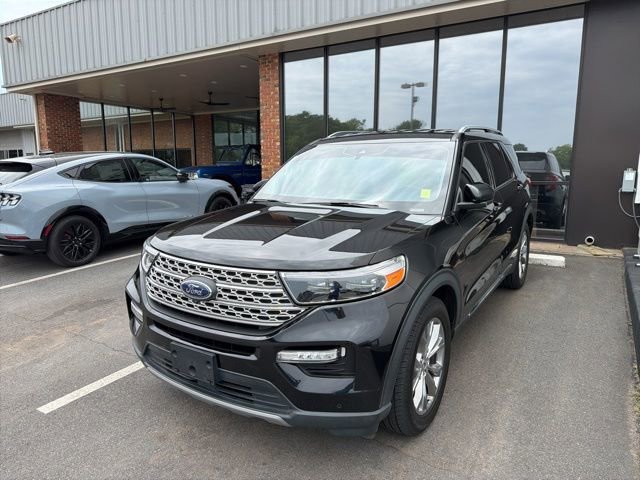 Certified 2022 Ford Explorer Limited RWD image 1