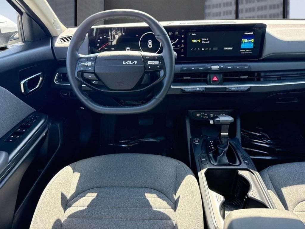 Used 2025 Kia K4 EX FWD image 11