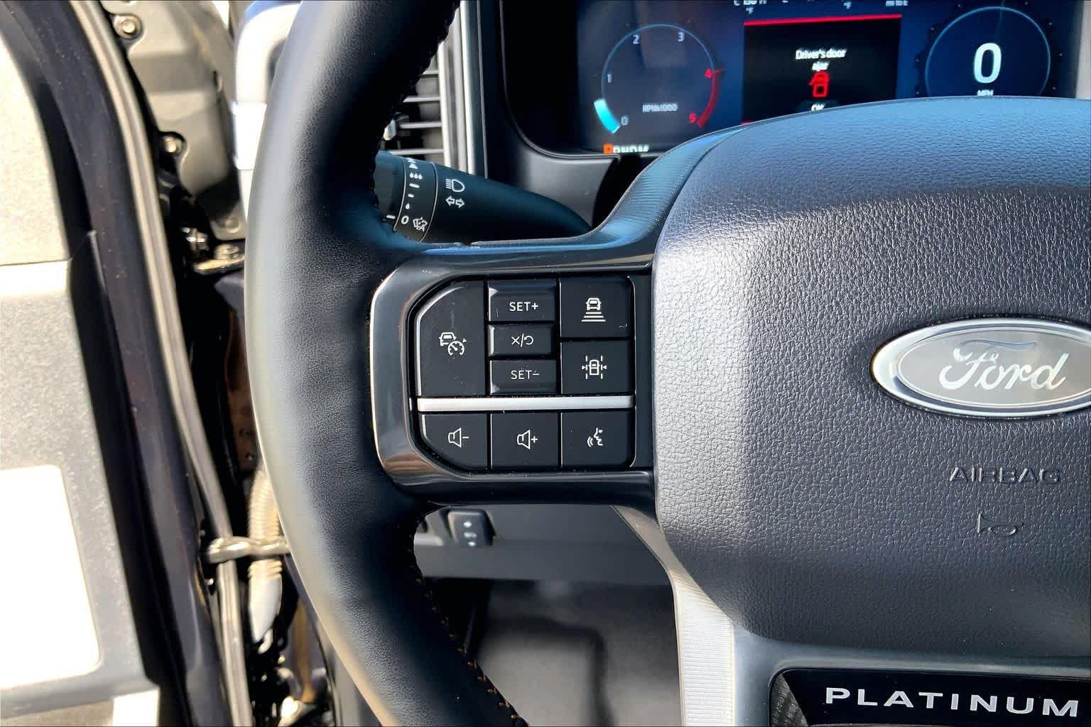 Certified 2024 Ford F350 Platinum w/ FX4 Off-Road Package AWD/4WD image 21