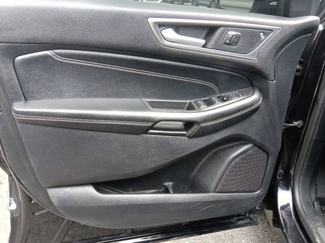 Certified 2022 Ford Edge Titanium w/ Equipment Group 301A AWD/4WD image 11