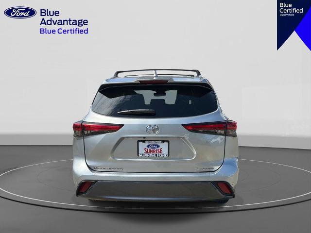 Used 2021 Toyota Highlander Limited FWD image 6