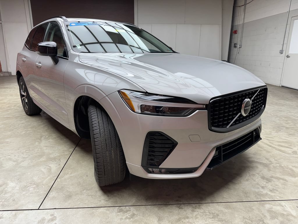 Used 2024 Volvo XC60 B5 Core w/ Protection Package Premier AWD/4WD image 6