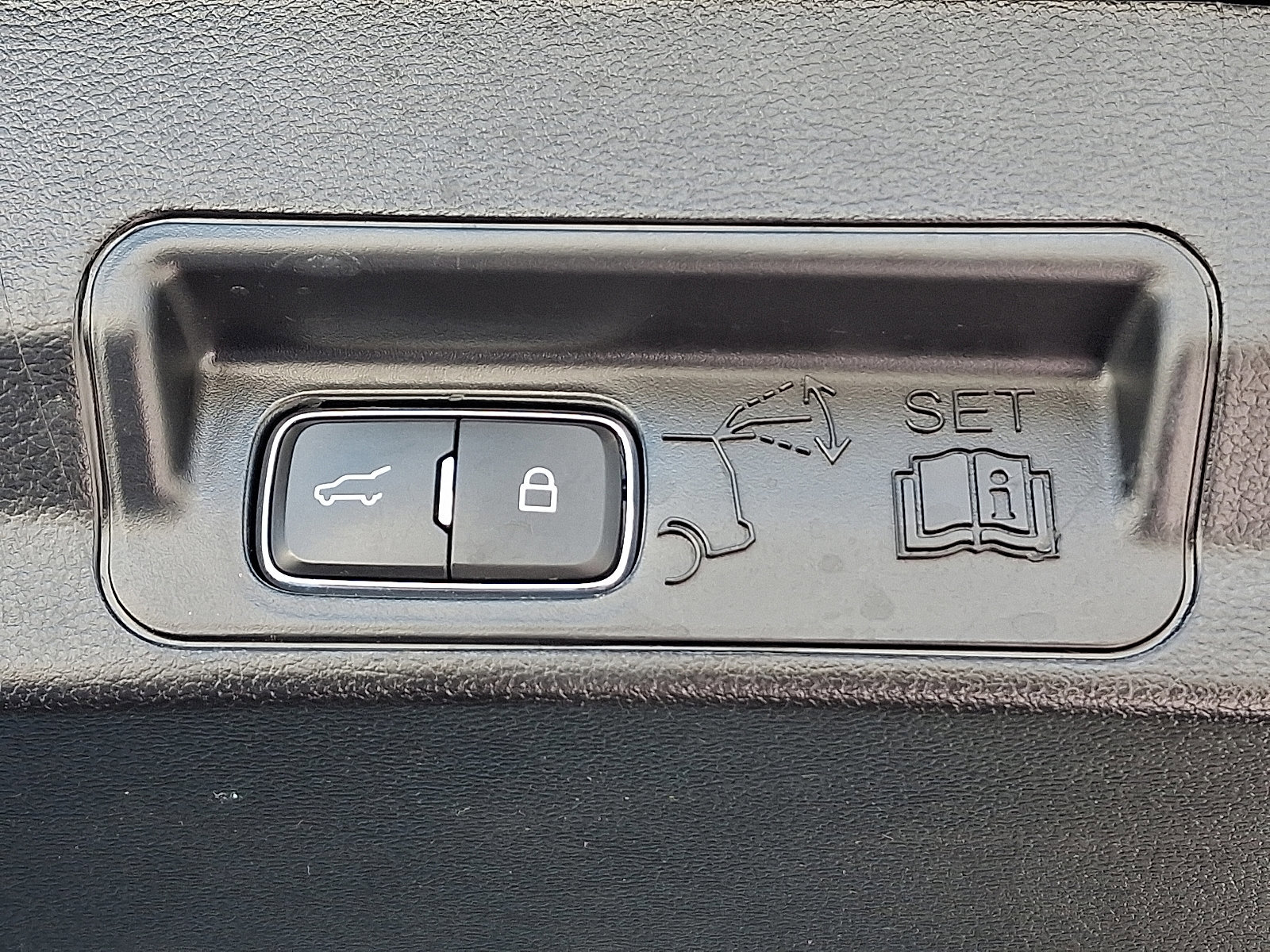 Certified 2022 Ford Explorer Timberline image 31