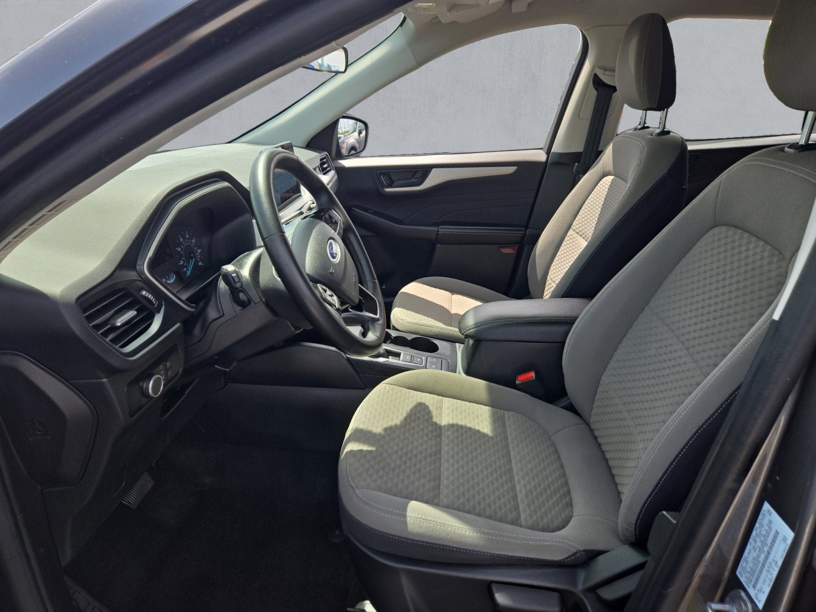 Certified 2022 Ford Escape SE w/ Cold Weather Package AWD/4WD image 11