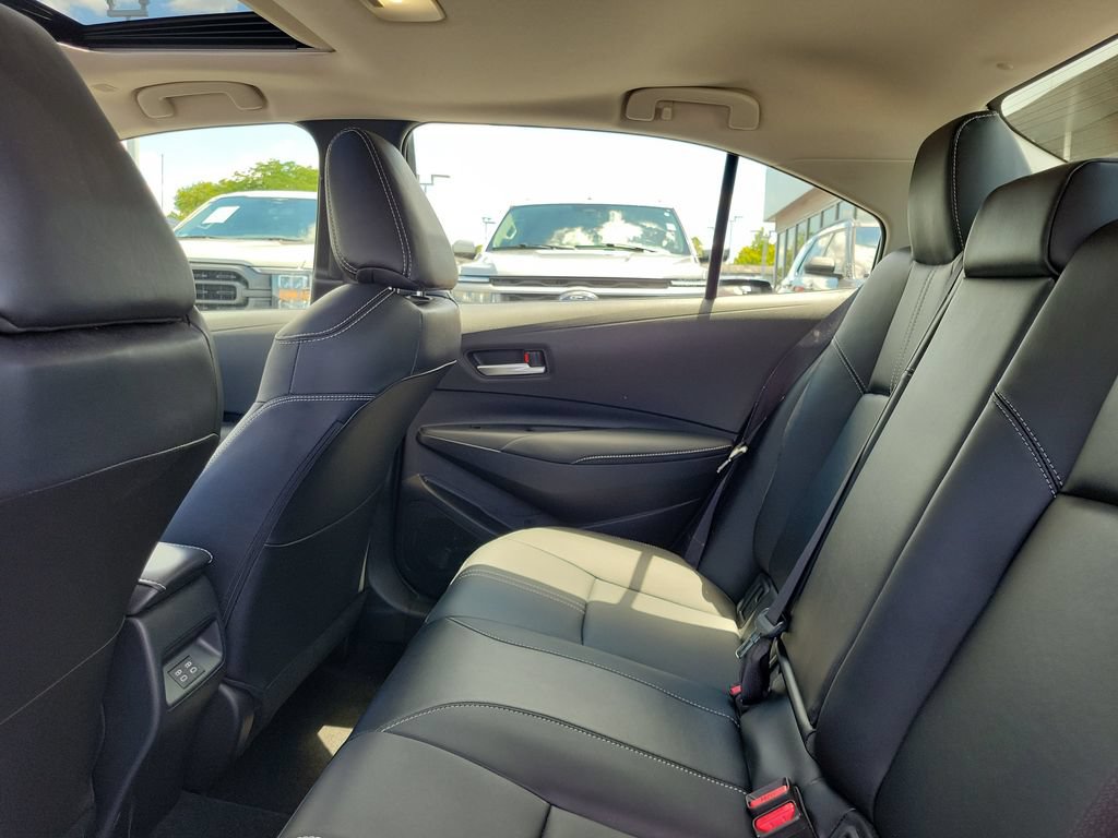 Used 2025 Toyota Corolla XLE FWD image 14