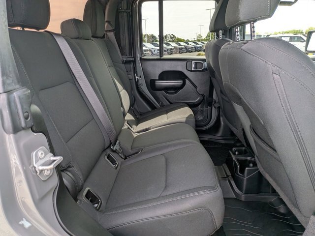 Used 2021 Jeep Gladiator Sport AWD/4WD image 29