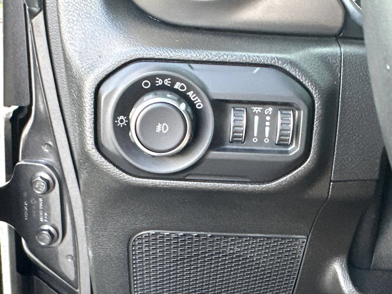 Used 2019 Jeep Wrangler Unlimited Sport S AWD/4WD image 33