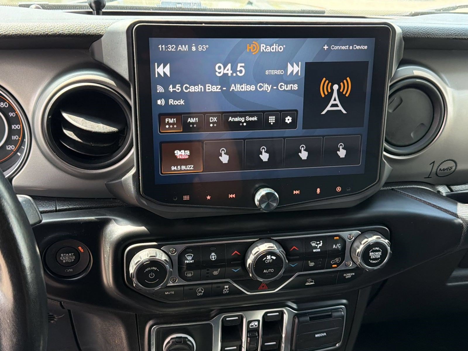 Used 2021 Jeep Gladiator Sport AWD/4WD image 19