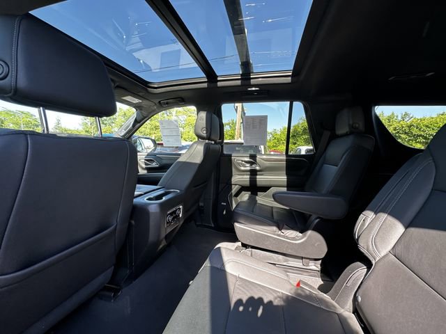 Used 2023 Chevrolet Tahoe LT w/ Luxury Package AWD/4WD image 18