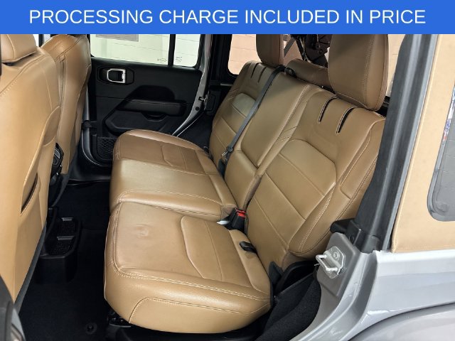 Used 2021 Jeep Wrangler Unlimited Sahara w/ Cold Weather Group AWD/4WD image 12