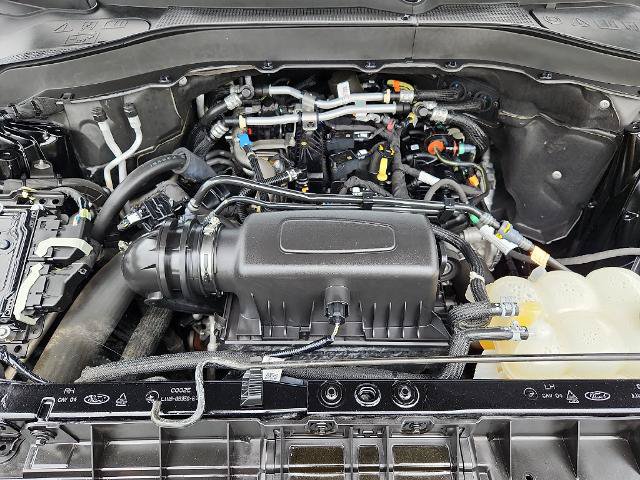 Certified 2023 Ford Explorer XLT w/ Equipment Group 202A AWD/4WD image 28
