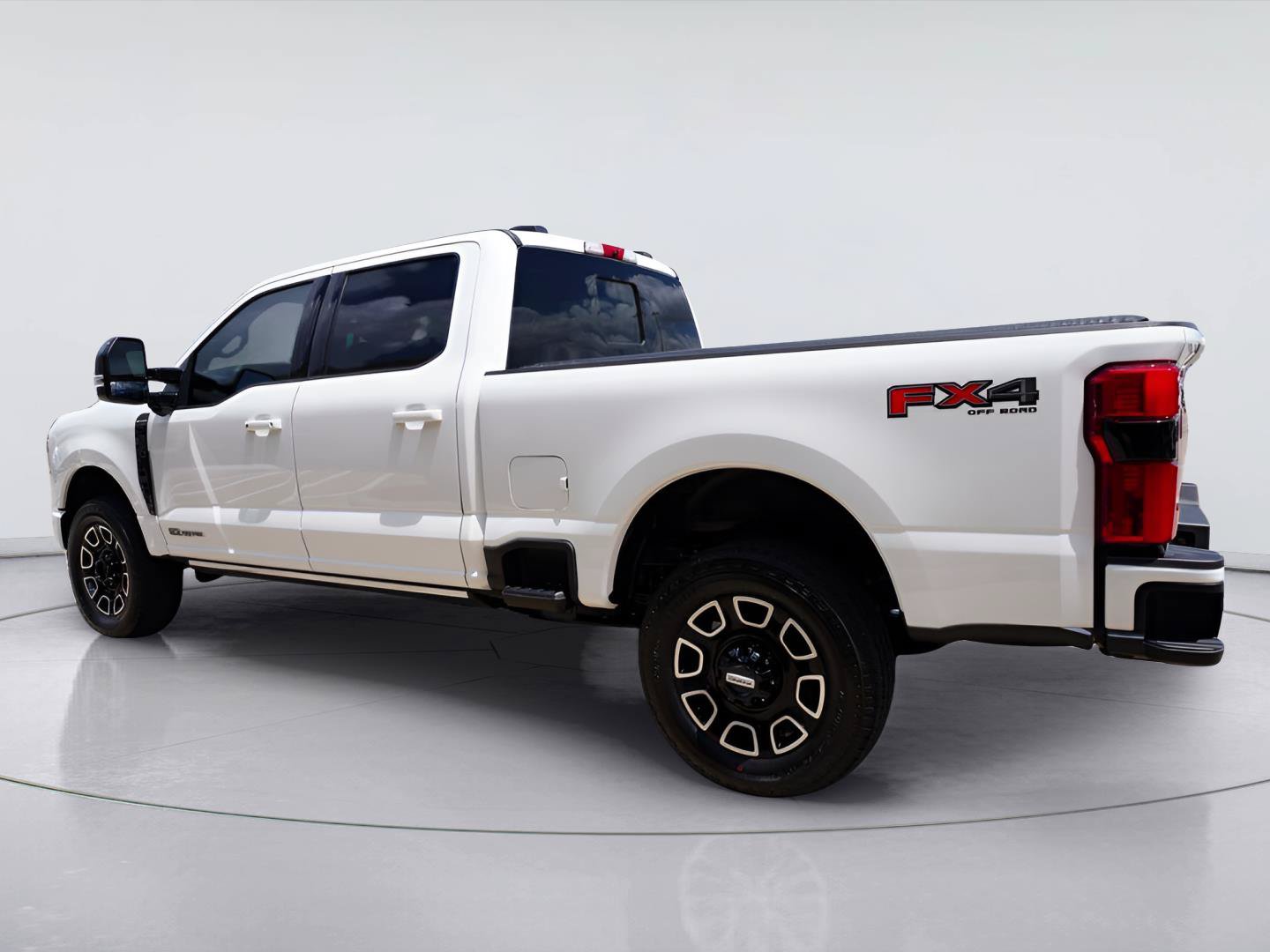 Certified 2025 Ford F250 Platinum AWD/4WD image 4