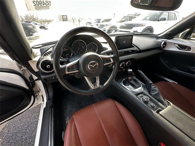 Used 2023 MAZDA MX-5 Miata Grand Touring image 10