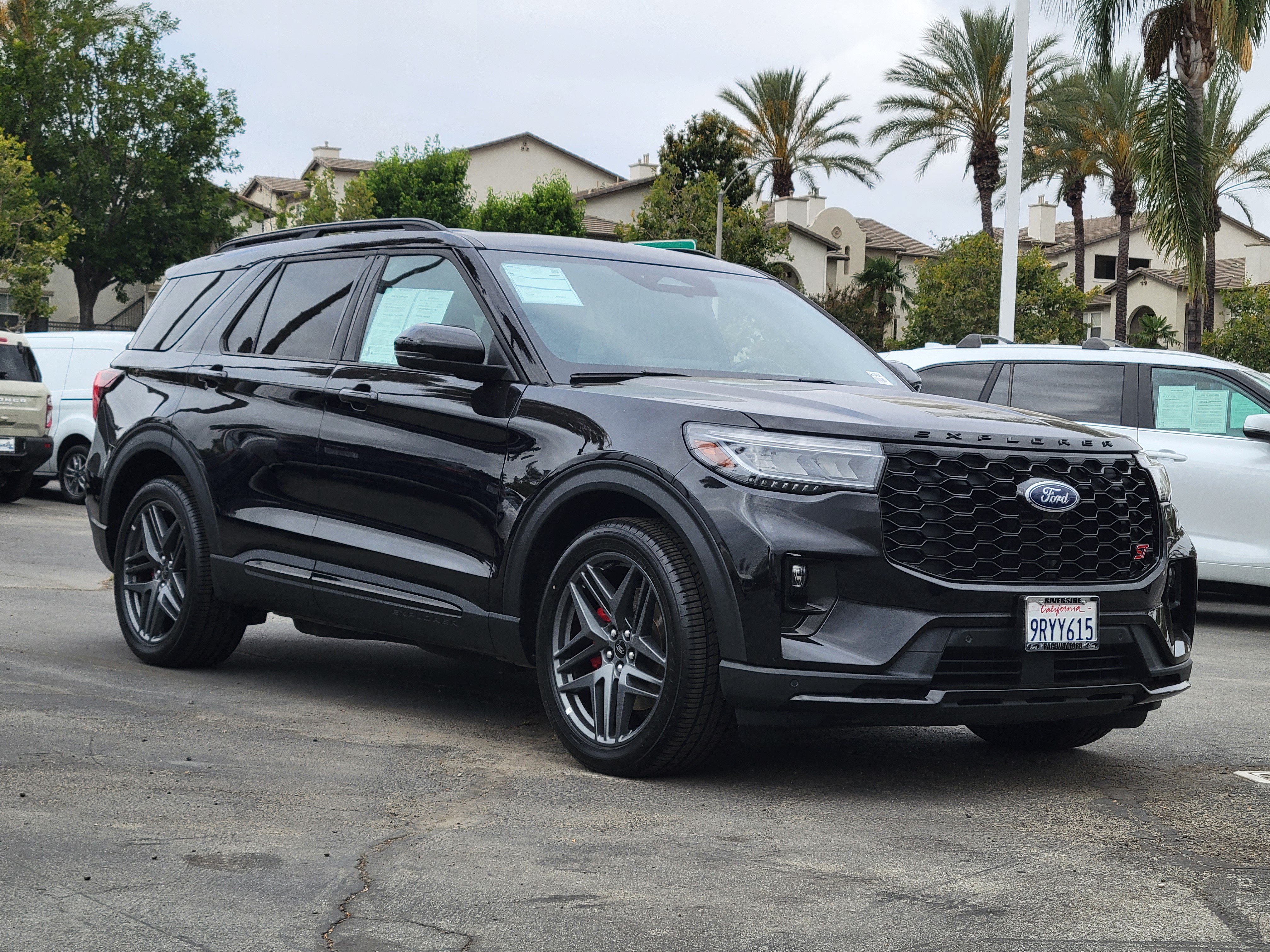 Certified 2025 Ford Explorer ST AWD/4WD image 1