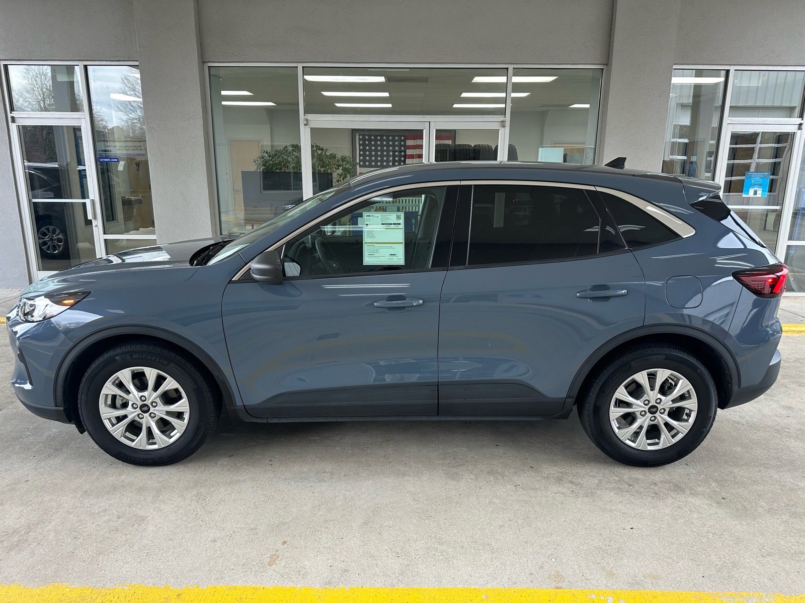 Certified 2023 Ford Escape Active image 2