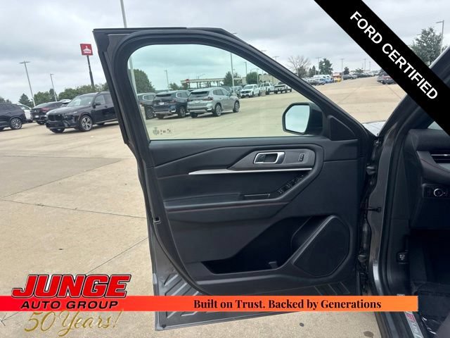 Certified 2025 Ford Explorer ST-Line AWD/4WD image 25
