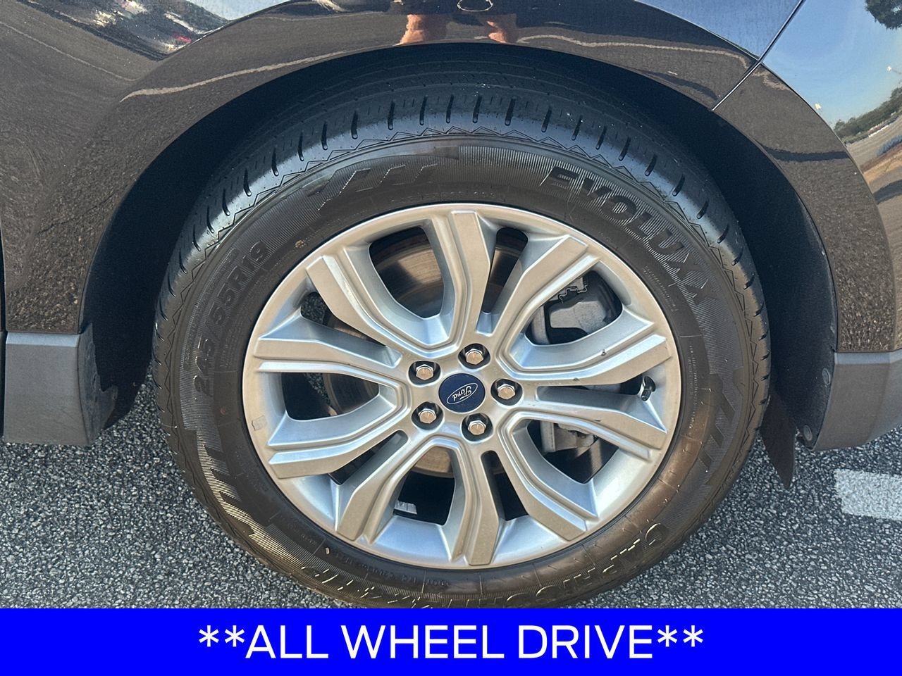 Certified 2022 Ford Edge Titanium AWD/4WD image 14