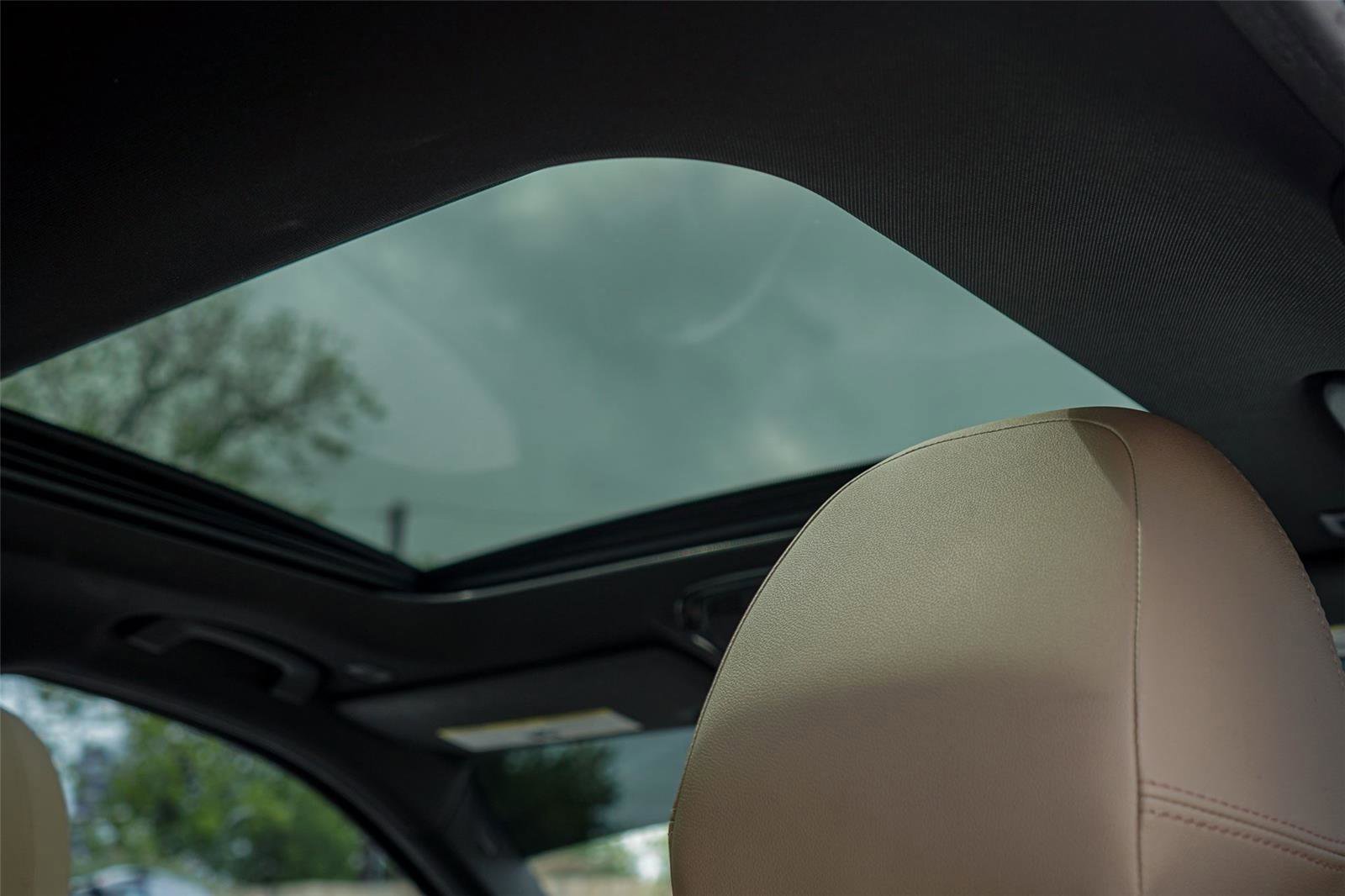 Used 2019 BMW 330i Sedan RWD image 31