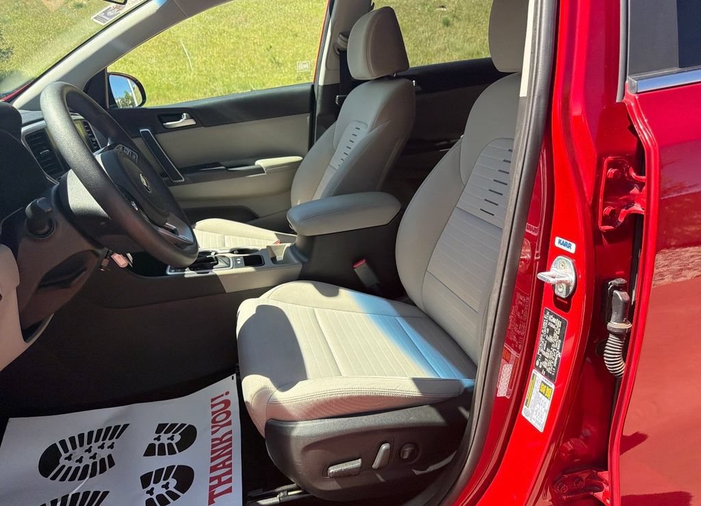 Used 2020 Kia Sportage LX w/ LX Popular Package FWD image 12
