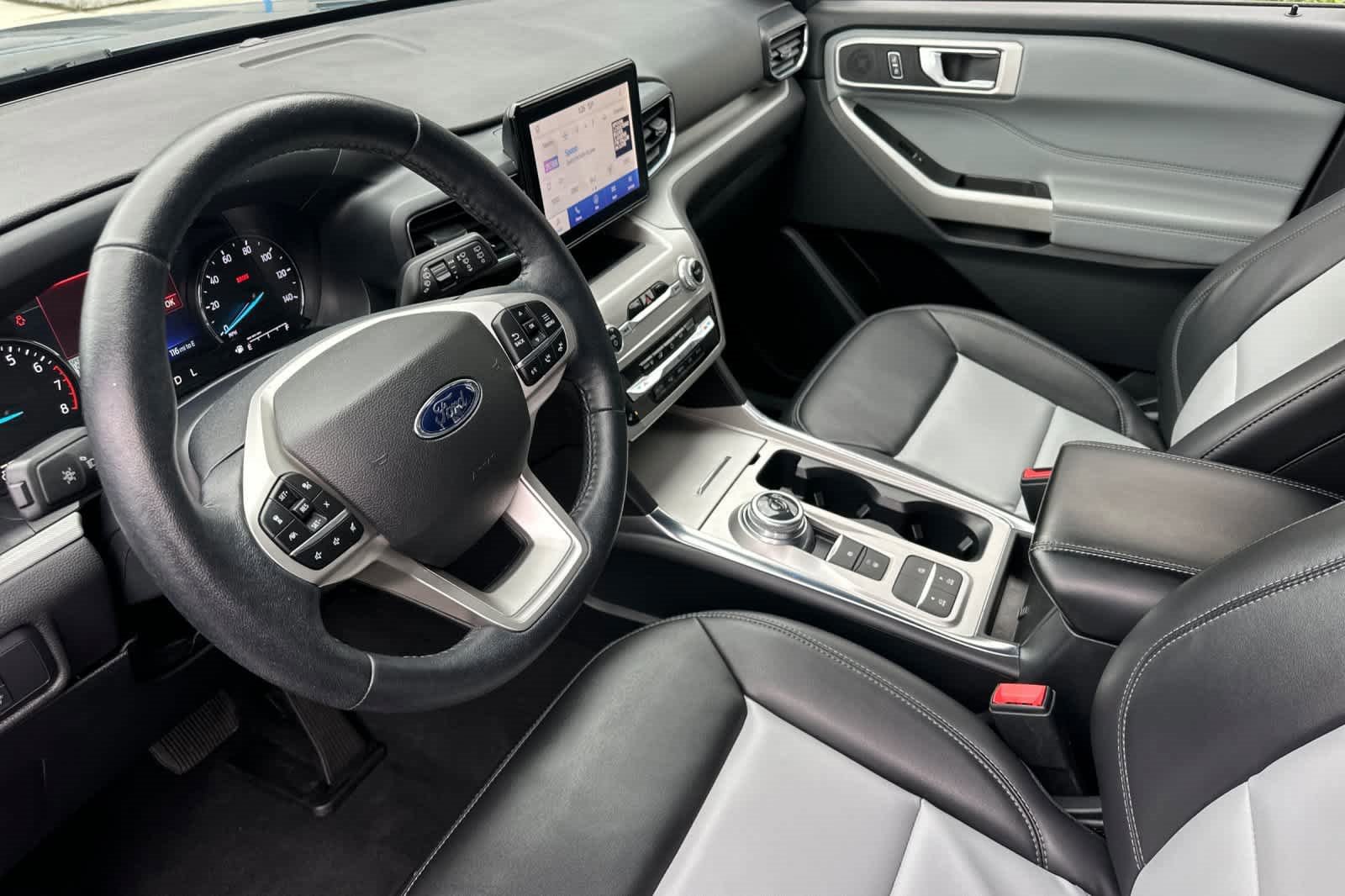 Certified 2022 Ford Explorer XLT w/ Equipment Group 202A image 12