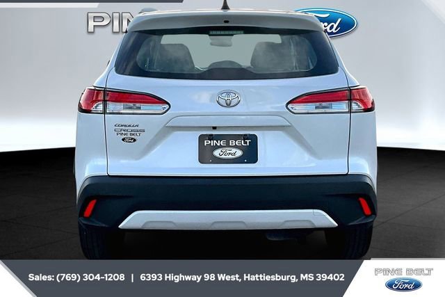 Used 2023 Toyota Corolla Cross L image 3