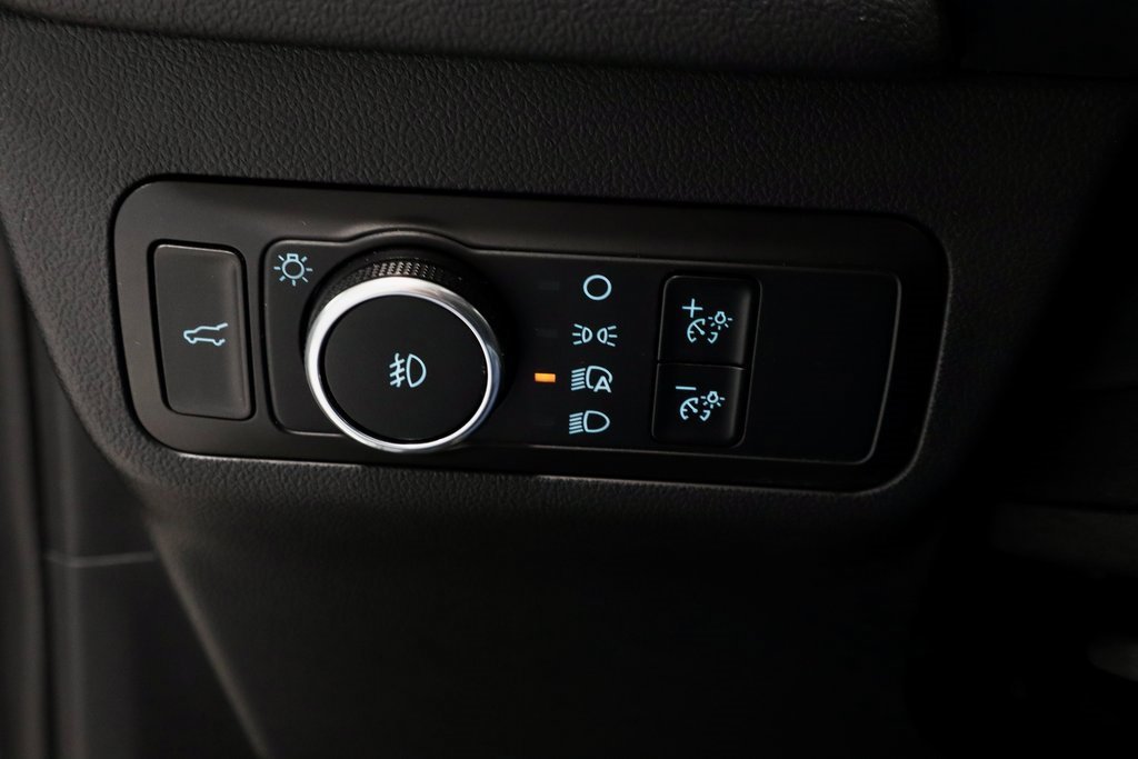 Certified 2025 Ford Escape Platinum image 28